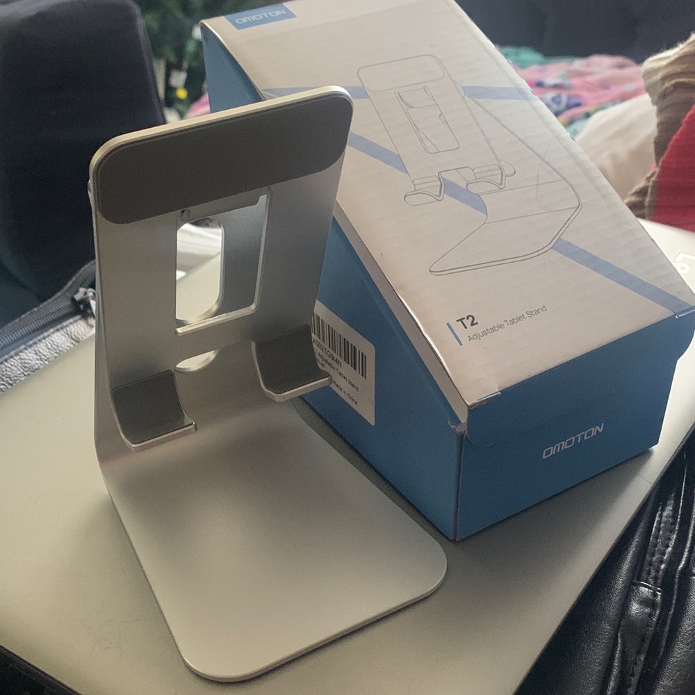 OMOTON Silver Adjustable Tablet Stand